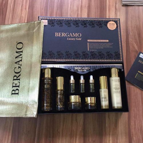 𝐓𝐑Ọ𝐍 𝐁Ộ 𝐁𝐄𝐑𝐆𝐀𝐌𝐎 𝐋𝐮𝐱𝐮𝐫𝐲 𝐆𝐨𝐥𝐝 &𝐂𝐨𝐥𝐥𝐚𝐠𝐞𝐧 𝐒𝐤𝐢𝐧 𝐂𝐚𝐫𝐞 𝐒𝐲𝐬𝐭𝐞𝐦 𝐆𝐢𝐟𝐭 𝐒𝐞𝐭 (𝟗 𝐢𝐭𝐞𝐦𝐬)/ 𝐌𝐚𝐝𝐞 𝐢𝐧 𝐊𝐨𝐫𝐞𝐚.